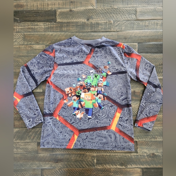 Boys Graphic T-Shirts. Long and Short-sleeve Size 8 - Picture 6 of 7